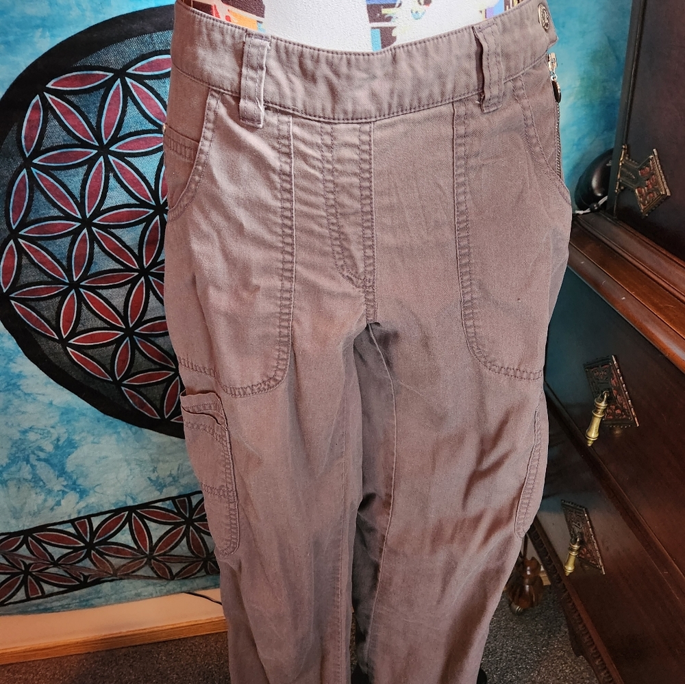 Koi scrub bottoms